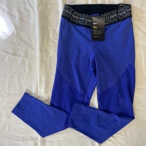 Nike Pro Crossover Leggings